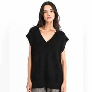 Black V-Neck Sleeveless Sweater Vest